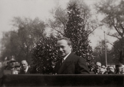 Kanzler Engelbert Dollfuß beim Bauernaufmarsch in Graz, © IMAGNO/Austrian Archives