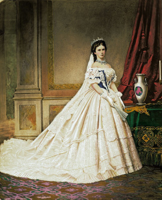 Kaiserin Elisabeth im ungarischen Krönungskleid, © IMAGNO/ÖNB