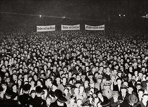 Antikirchliche Demonstration der Wiener Nazis