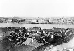 Stadt an der Donau