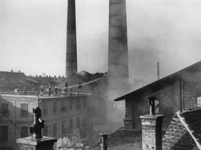 Brand einer Tonwarenfabrik, © IMAGNO/Austrian Archives (S)