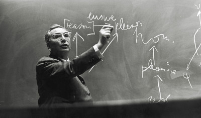 Viktor Frankl bei einem Vortrag, © IMAGNO/Viktor Frankl Archiv