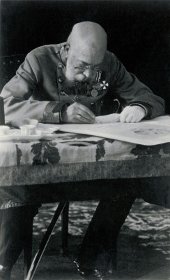 Kaiser Franz Joseph I. an seinem  Schreibtisch, © IMAGNO/Austrian Archives