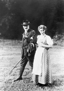 Sigmund Freud mit seiner Tochter Anna