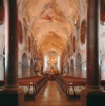 Innenansicht der Stiftskirche des Stiftes Geras