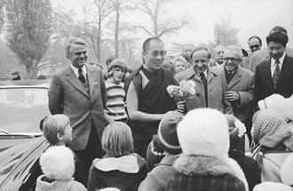 Dalai Lama (2)