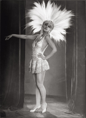 Revuegirl aus einer der Revuen Fritz Grünbaums, © IMAGNO/Österr. Theatermuseum