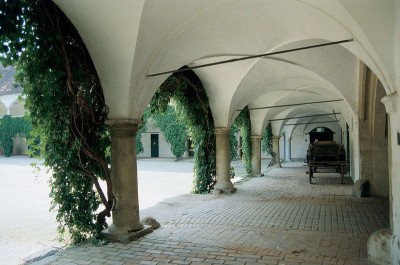 Hof von Schloss Guntersdorf, © IMAGNO/Gerhard Trumler