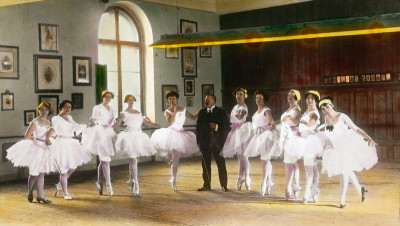 Ballettmeister Josef Hassreiter und Solotänzerinnen, © IMAGNO/Öst. Volkshochschularchiv