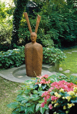 Skulptur im Garten von André Heller, © IMAGNO/Franz Hubmann