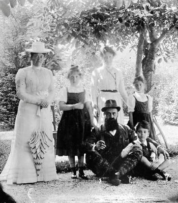 Theodor Herzl mit seinen Kindern, © IMAGNO/Austrian Archives