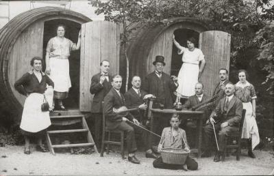 Große Fässer als Weinlokal, © IMAGNO/Archiv Lunzer