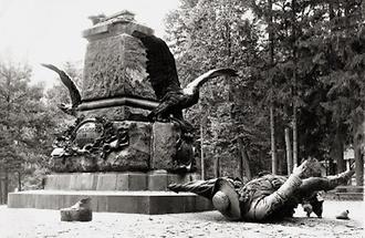 Zerstörtes Andreas Hofer Denkmal in Innsbruck