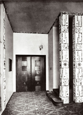 Halle in der Villa Knips, © IMAGNO/Austrian Archives