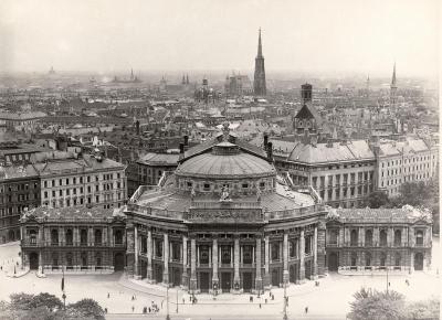 Blick vom Turm des Rathauses, © IMAGNO/Austrian Archives