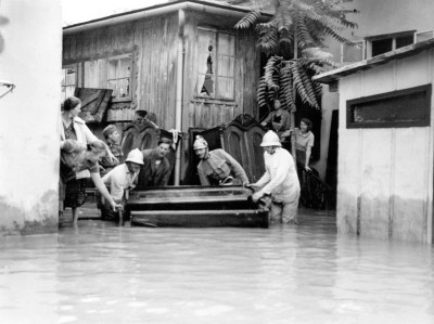 Überschwemmung in Wien-Inzersdorf, © IMAGNO/Austrian Archives
