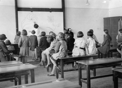 Eröffnung einer Schule, © IMAGNO/Austrian Archives (S)