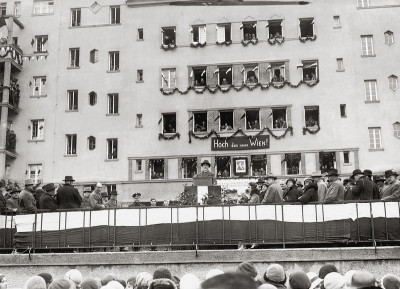 Bürgermeister Seitz eröffnet den Goethehof, © IMAGNO/ÖNB