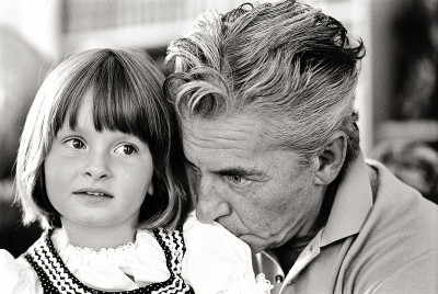 Herbert von Karajan mit seiner Tochter Isabel, © IMAGNO/ÖNB/Harry Weber