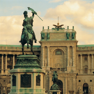 Hofburg mit Prinz Eugen- und Erzherzog Karl-Denkmal, © IMAGNO/Gerhard Trumler