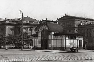 Stadtbahn-Station von Otto Wagner in Wien I.