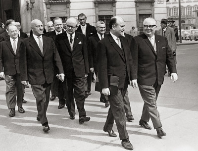 Bundeskanzler Josef Klaus und Kabinettsmitglieder, © IMAGNO/Austrian Archives