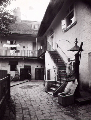 Innenhof in der Leopoldstadt in Wien, © IMAGNO/Austrian Archives