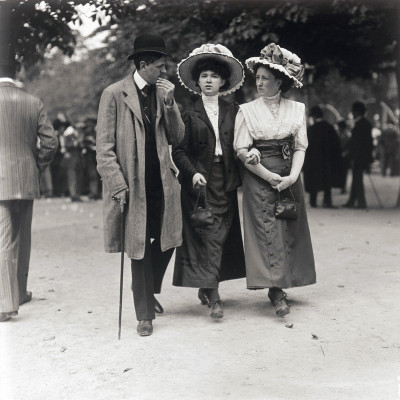 Spaziergang im Wiener Prater, © IMAGNO/Öst. Volkshochschularchiv