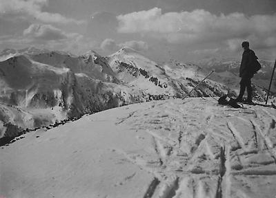 Gumpeneck vom Dornkargipfel mit Skifahrer, © IMAGNO/Austrian Archives