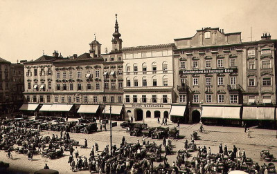 Markt am Linzer Hauptplatz, © IMAGNO/Austrian Archives