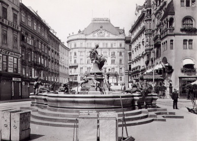 Der Donnerbrunnen am Neuen Markt in Wien, © IMAGNO/Austrian Archives