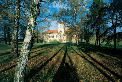 Gartenfassade des Schlosses Obersiebenbrunn, © IMAGNO/Gerhard Trumler