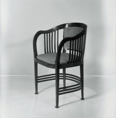 Sessel aus der Wohnung der Schauspielerin Maria Wölzl, © IMAGNO/Austrian Archives