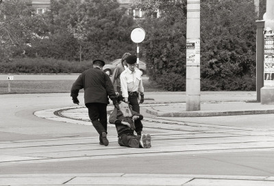 Amtshandlung am Praterstern, © IMAGNO/ÖNB/Harry Weber