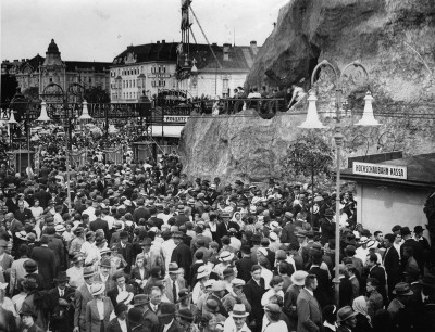 Pfingstonntag im Prater, © IMAGNO/Austrian Archives (S)