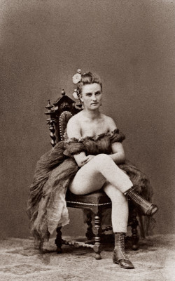 Wiener Prostituierte in Pose, © IMAGNO/Austrian Archives