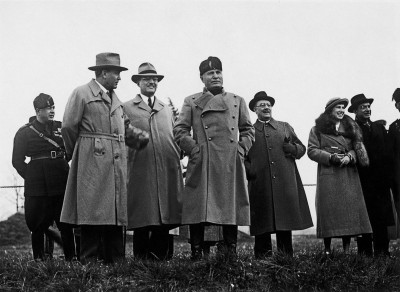 Mussolini mit Schuschnigg und Gömbös, © IMAGNO/Austrian Archives (S)
