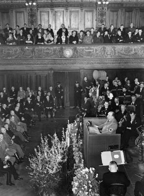 Reichsminister Walther Funk eröffnet die Leipziger Frühjahrsmesse., © IMAGNO/Austrian Archives (S)