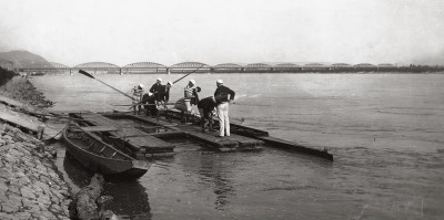 Ruderer an der Donau in Wien, © IMAGNO/Austrian Archives