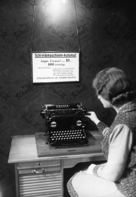 Schreibmaschinenautomat, © IMAGNO/Austrian Archives (S)
