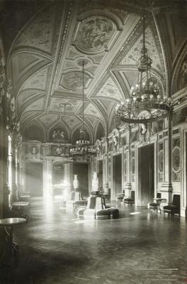 Das Staatsopern-Foyer, © IMAGNO/Austrian Archives