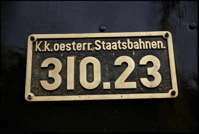 Semmeringbahn: Tafel auf der historischen Dampflokomotive 310, © IMAGNO/Alliance for Nature