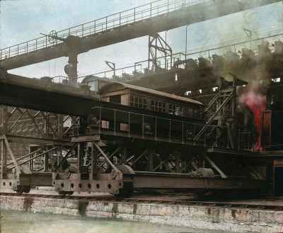 Koks und Ausdrückmaschine, © IMAGNO/Öst. Volkshochschularchiv