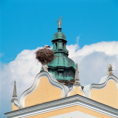 Turmkuppel mit Laterne und einem Storchennest davor, © IMAGNO/Gerhard Trumler