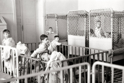 Kinder in der psychiatrischen Anstalt am Steinhof, © IMAGNO/ÖNB/Harry Weber