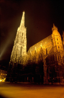 Stephansdom bei Nacht, © IMAGNO/Dagmar Landova