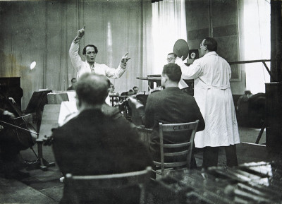 Richard Tauber in einem Berliner Tonstudio, © IMAGNO/Austrian Archives (S)