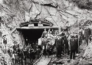 Eingang zum Unterbergstunnel