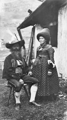 Paar in Ötztaler Festtracht, © IMAGNO/Austrian Archives