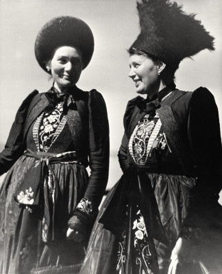 Frauen in Montafoner Tracht, © IMAGNO/Austrian Archives